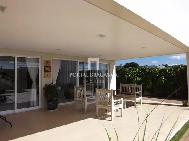 Casa com 673m² 3 quartos e 5 banheiros, à venda, no bairro Condominio Residencial Vereda América em Bragança Paulista