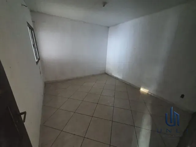 Casa 3 quartos e 2 banheiros, à venda, no bairro Jardim Veneza em Volta Redonda
