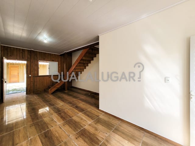 Casa 2 quartos e 1 banheiro, para alugar, no bairro Bom Pastor em Tubarão