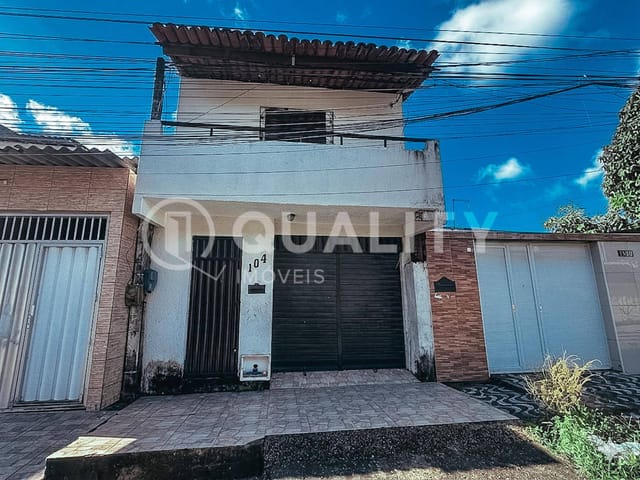 Casa 3 quartos e 4 banheiros, à venda, no bairro Monte Castelo em Fortaleza