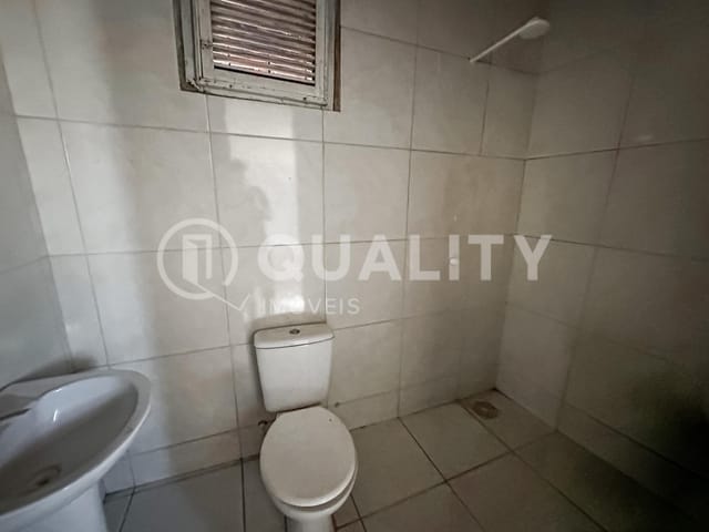 Casa 3 quartos e 4 banheiros, à venda, no bairro Monte Castelo em Fortaleza