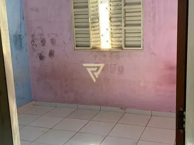 Casa com 200m² 3 quartos e 1 banheiro, à venda, no bairro Adelino Simioni em Ribeirão Preto