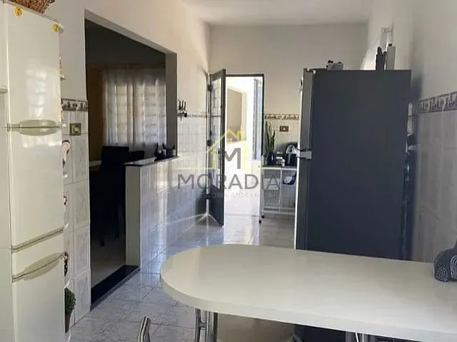 Casa com 359m² 3 quartos e 2 banheiros, à venda, no bairro Nossa Senhora das Dores em Guaxupé