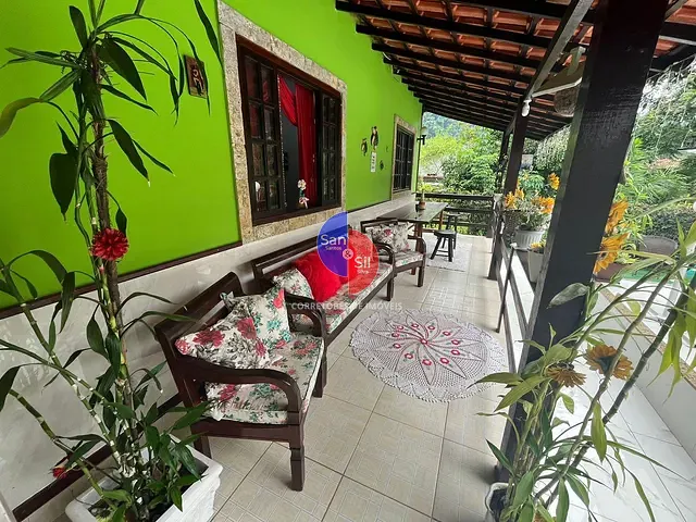 Casa com 580m² 2 quartos e 3 banheiros, à venda, no bairro Limoeiro em Guapimirim