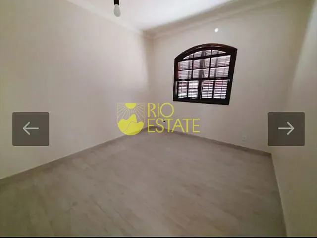 Casa com 300m² 4 quartos e 3 banheiros, à venda, no bairro Parque Ipiranga em Resende