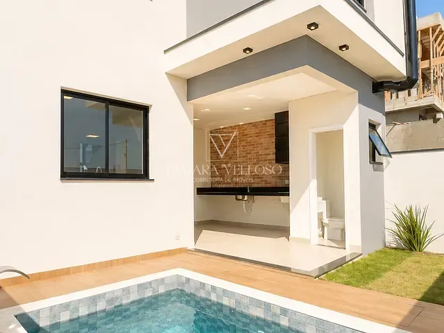 Casa 3 quartos e 5 banheiros, à venda, no bairro Porteira Preta em Mogi das Cruzes