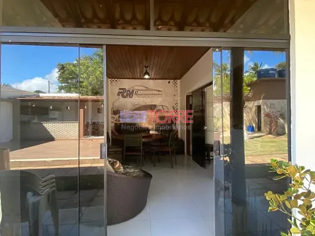 Casa 6 quartos e 3 banheiros, à venda, no bairro Olivença em Ilhéus