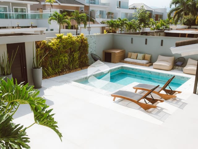 Casa com 300m² 3 quartos e 5 banheiros, à venda, no bairro Recreio dos Bandeirantes em Rio de Janeiro
