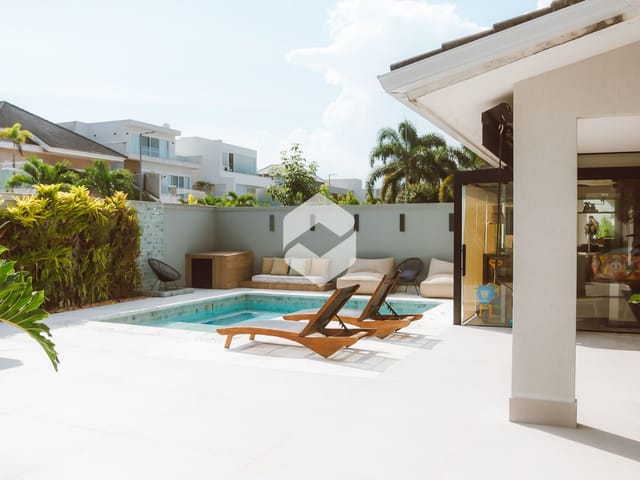 Casa com 300m² 3 quartos e 5 banheiros, à venda, no bairro Recreio dos Bandeirantes em Rio de Janeiro