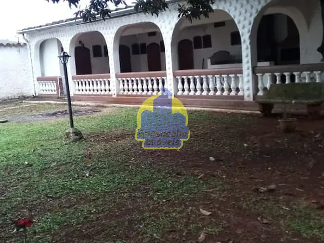 Casa com 2000m² 5 quartos e 3 banheiros, à venda ou para alugar, no bairro Três Montanhas em Osasco