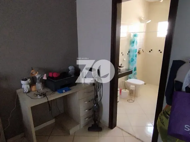 Casa com 360m² 3 quartos e 2 banheiros, à venda, no bairro Parque Santa Edwiges em Bauru