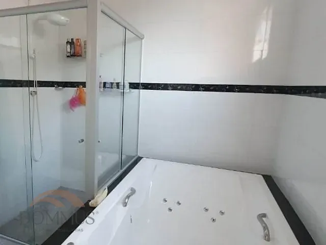 Casa com 195m² 6 quartos e 5 banheiros, à venda, no bairro Canaã em Ipatinga