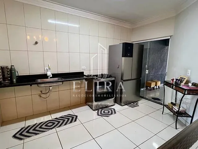 Casa com 150m² 3 quartos e 2 banheiros, à venda, no bairro Parque Nova Carioba em Americana