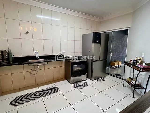 Casa com 150m² 3 quartos e 2 banheiros, à venda, no bairro Parque Nova Carioba em Americana