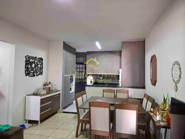 Casa com 146m² 3 quartos e 2 banheiros, à venda, no bairro Jardim Belo Horizonte em Londrina