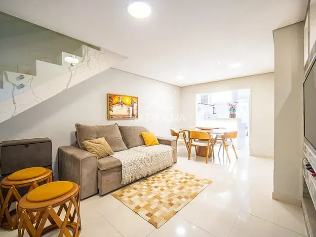 Casa com 118m² 3 quartos e 2 banheiros, à venda, no bairro Chácara Pavoeiro em Cotia