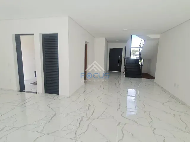 Casa com 300m² 3 quartos e 4 banheiros, à venda, no bairro São Venâncio em Itupeva