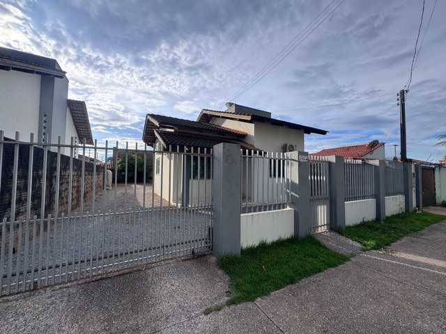 Casa com 320m² 2 quartos e 1 banheiro, à venda, no bairro Residencial Arara-azul em Nova Mutum