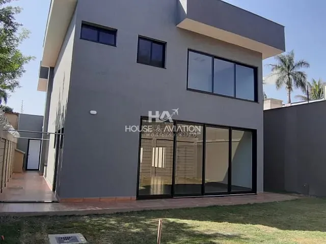 Casa com 390m² 4 quartos e 6 banheiros, à venda, no bairro Vila Jardim Vitória em Goiânia
