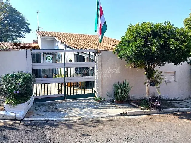 Casa com 200m² 3 quartos e 1 banheiro, à venda, no bairro Vila 7 de Setembro em Jaguariúna