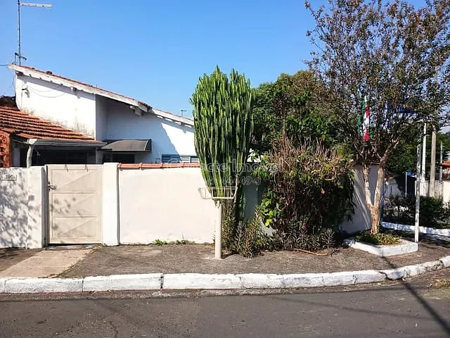 Casa com 200m² 3 quartos e 1 banheiro, à venda, no bairro Vila 7 de Setembro em Jaguariúna