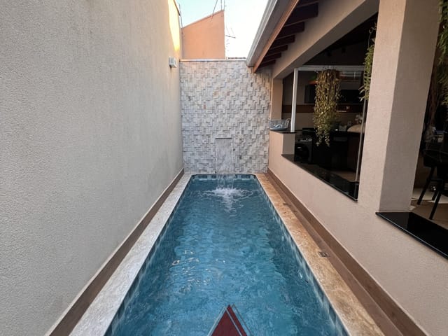Casa com 220m² 3 quartos e 4 banheiros, à venda, no bairro Parque Moema em Franca