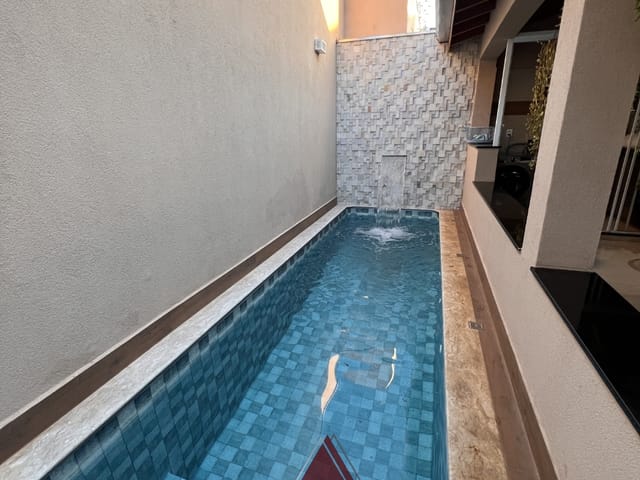 Casa com 220m² 3 quartos e 4 banheiros, à venda, no bairro Parque Moema em Franca