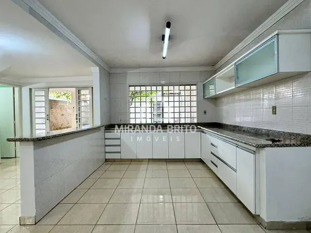 Sobrado 3 quartos e 2 banheiros, à venda, no bairro Setor Pedro Ludovico em Goiânia