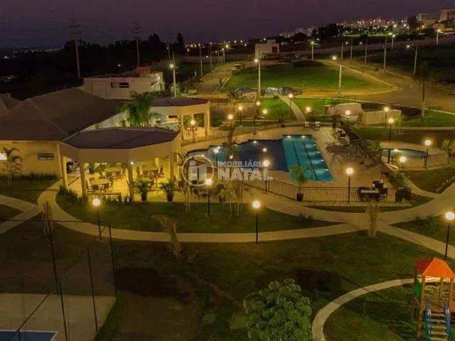 Casa com 250m² 3 quartos e 3 banheiros, à venda, no bairro Marumbi em Londrina