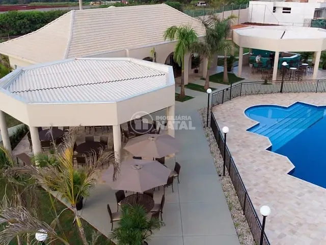 Casa com 250m² 3 quartos e 3 banheiros, à venda, no bairro Marumbi em Londrina