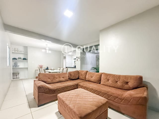 Casa com 230m² 3 quartos e 2 banheiros, à venda, no bairro Monte Castelo em Fortaleza