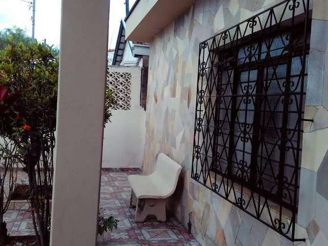 Casa com 500m² 3 quartos e 2 banheiros, à venda, no bairro Vila São José em Taubaté
