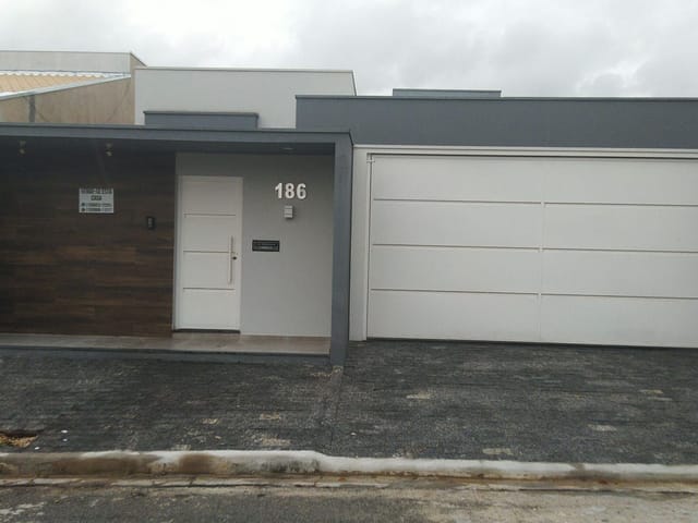 Casa com 250m² 3 quartos e 2 banheiros, à venda, no bairro Jardim Del Plata em São João da Boa Vista