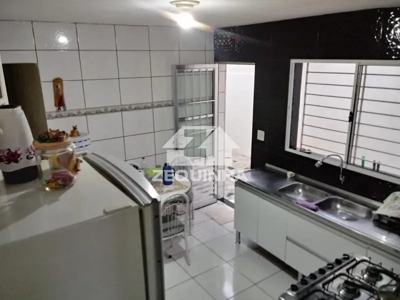 Casa, 2 quartos, 240 m² - Foto 10