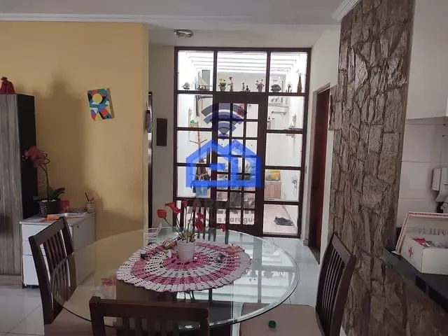 Casa com 360m² 2 quartos e 1 banheiro, à venda, no bairro Pontal de Santa Marina em Caraguatatuba