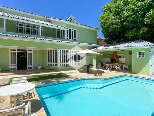 Casa com 770m² 4 quartos e 6 banheiros, à venda, no bairro Barra da Tijuca em Rio de Janeiro