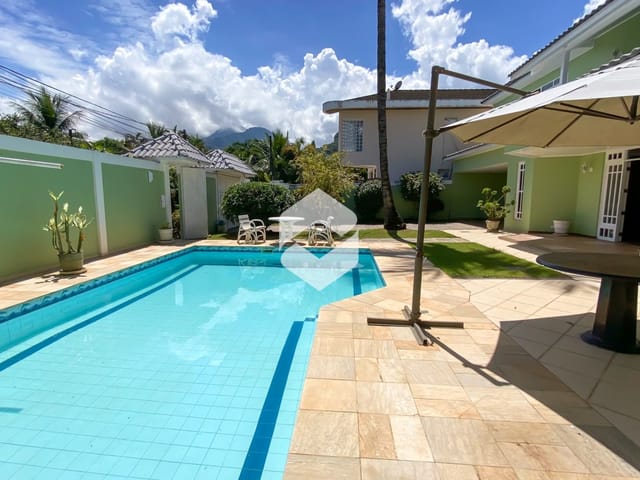 Casa com 770m² 4 quartos e 6 banheiros, à venda, no bairro Barra da Tijuca em Rio de Janeiro