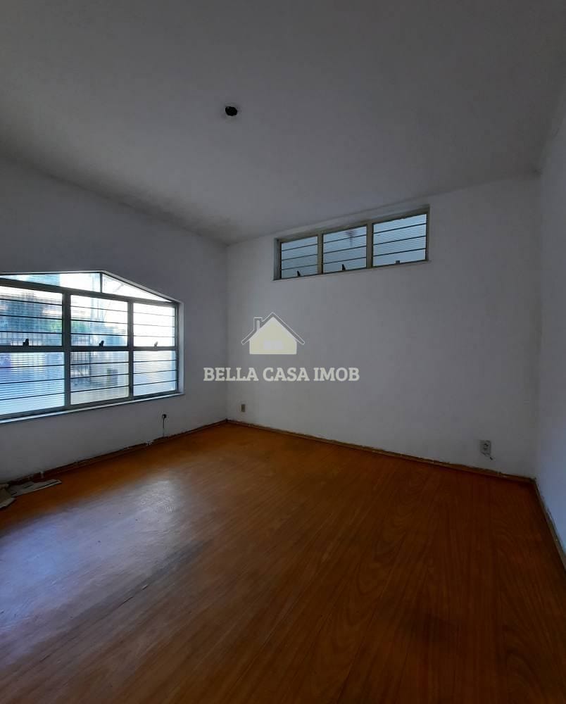 Casa à venda com 3 quartos, 188m² - Foto 2