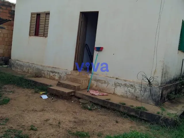 Casa com 360m² 2 quartos e 2 banheiros, à venda, no bairro Jardim Dom Bosco em Aparecida de Goiânia