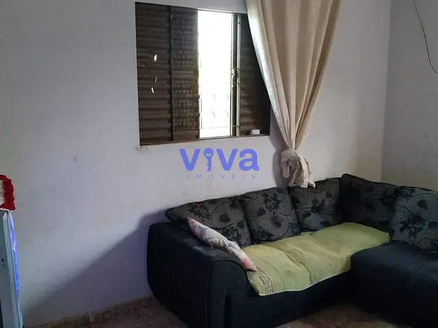 Casa com 360m² 2 quartos e 2 banheiros, à venda, no bairro Jardim Dom Bosco em Aparecida de Goiânia