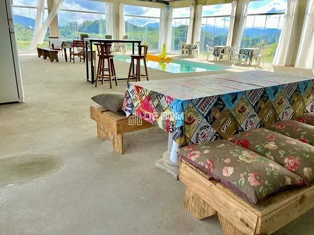 Casa com 2000m² 3 quartos e 1 banheiro, à venda, no bairro Residencial e Industrial Campo Alegre em Poços de Caldas