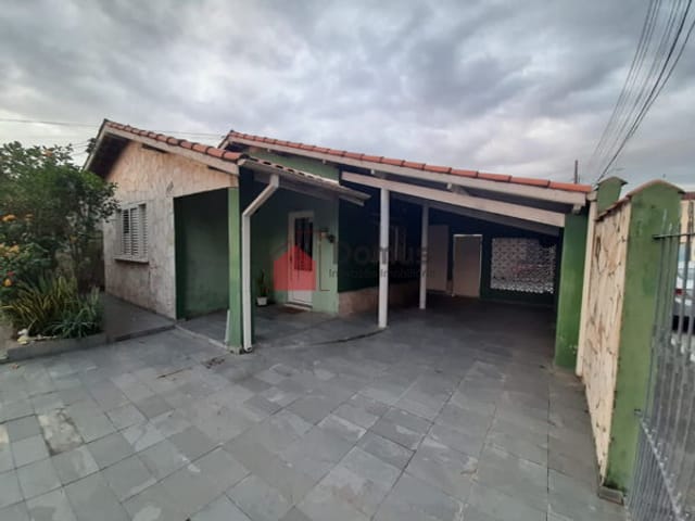 Casa com 288m², à venda, no bairro Pedregulho em Guaratinguetá