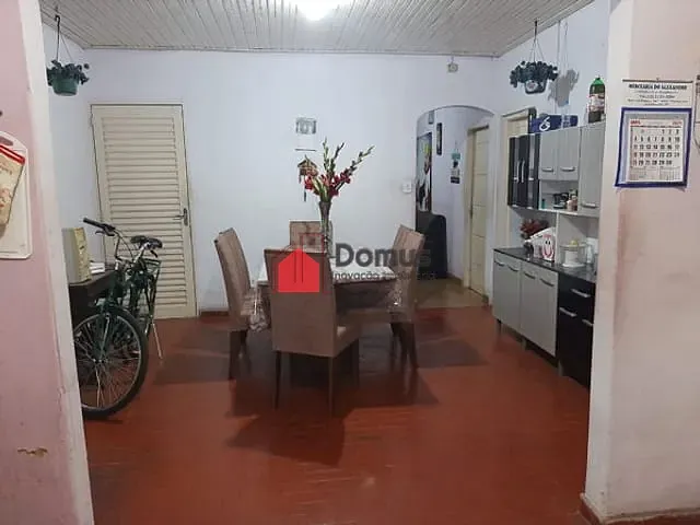 Casa com 288m², à venda, no bairro Pedregulho em Guaratinguetá
