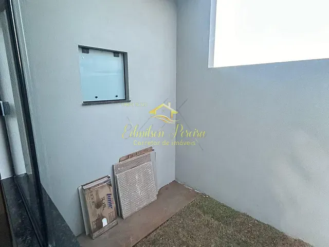 Casa com 125m² 3 quartos e 2 banheiros, à venda, no bairro Colinas em Londrina