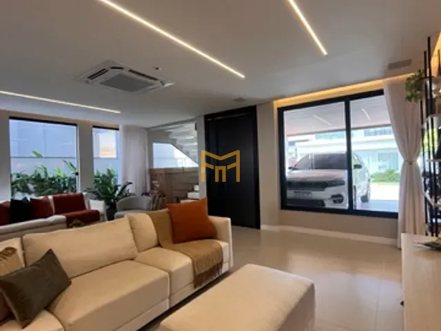 Casa com 260m² 3 quartos e 5 banheiros, à venda, no bairro Coqueiro em Belém