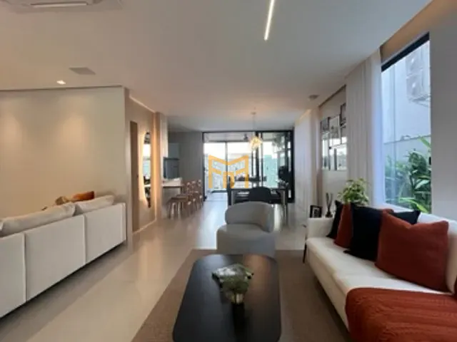 Casa com 260m² 3 quartos e 5 banheiros, à venda, no bairro Coqueiro em Belém