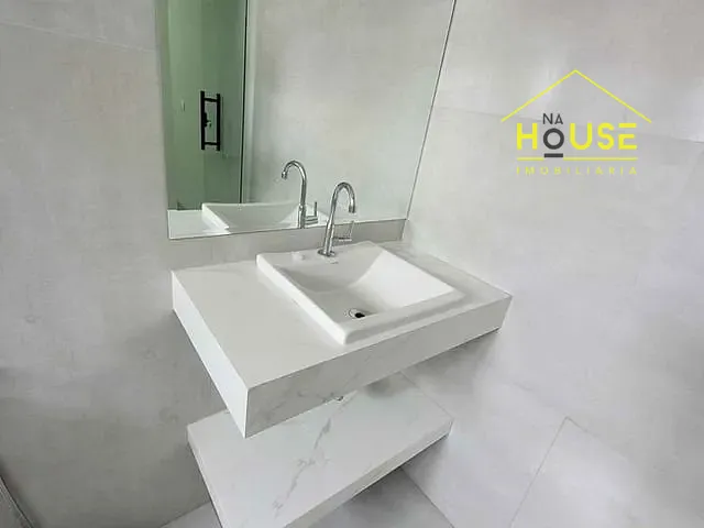 Casa com 200m² 3 quartos e 1 banheiro, à venda, no bairro Parque Residencial do Lago em Votuporanga