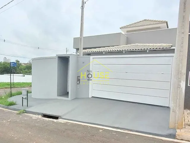 Casa com 200m² 3 quartos e 1 banheiro, à venda, no bairro Parque Residencial do Lago em Votuporanga