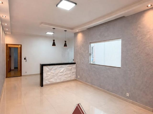 Casa com 125m² 2 quartos e 1 banheiro, à venda, no bairro Jardim Ângela Rosa em Franca