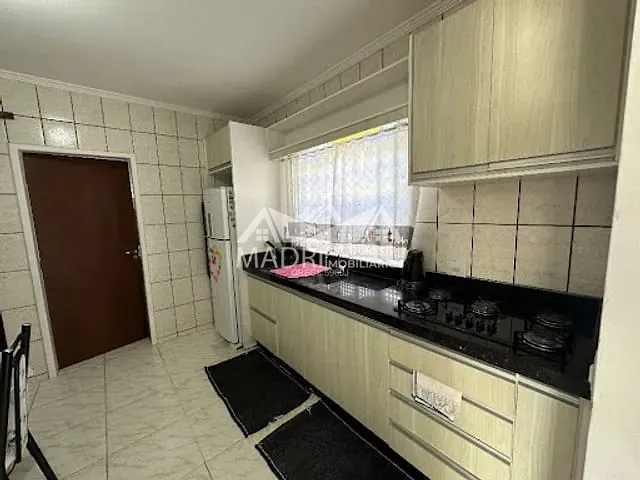 Casa com 360m² 2 quartos e 1 banheiro, à venda, no bairro Barra do Aririu em Palhoça